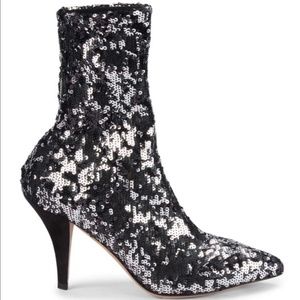VALENTINO GARAVANI SEQUIN SOCK BOOTIES. COLOR: NERO SILVER. SIZR 39 IT (9 US).